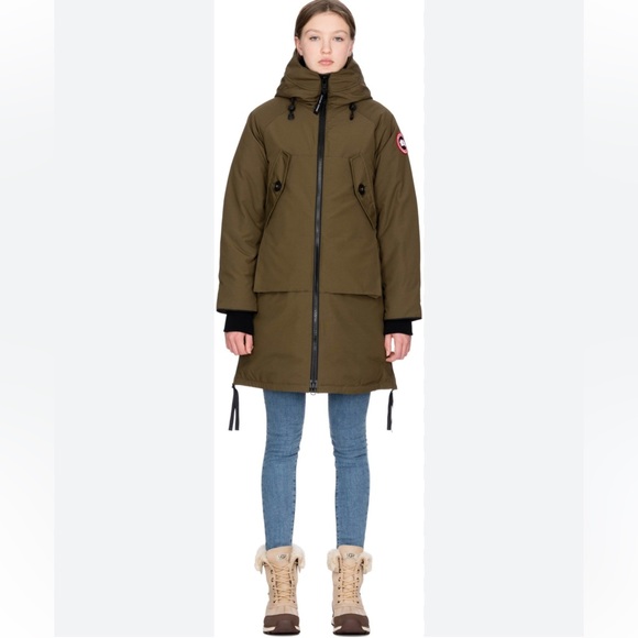 Canada Goose Olympia Down Parka. Size Medium. EUC. Poshmark authentication. - Picture 12 of 16